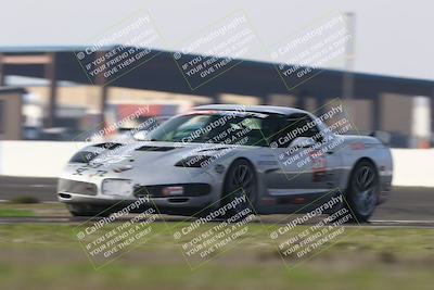 media/Jan-18-2026-CalClub SCCA (Sun) [[8bc6468723]]/Group 5 Race/Turn 1/